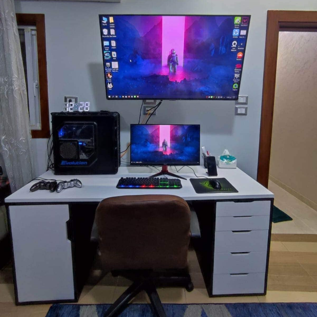 مكتب وحده ادراج + وحده تخزين